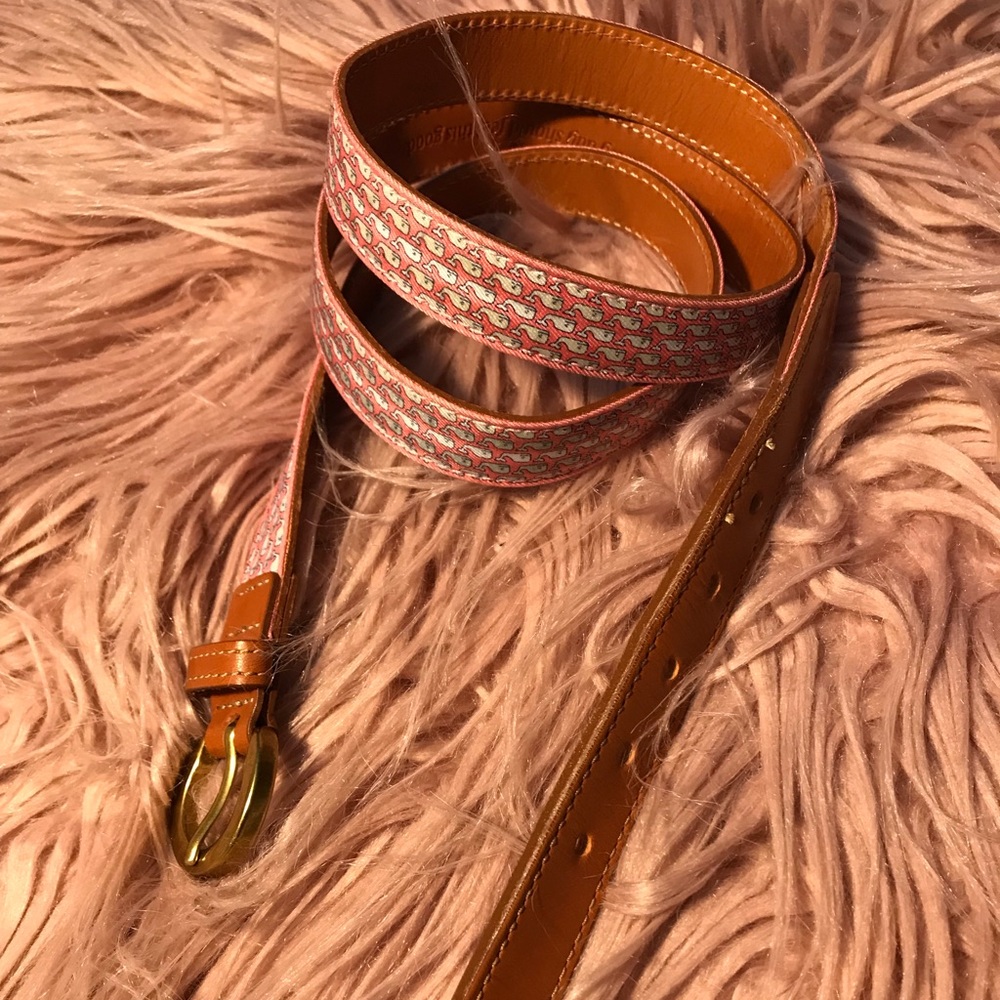 EUC Vineyard Vines Women Belt